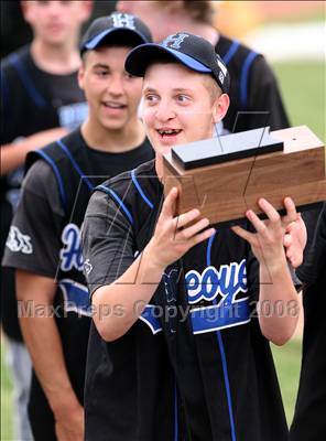 Thumbnail 3 in Caledonia-Mumford vs Honeoye (Section 5 Class C Final) photogallery.