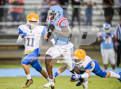 Thumbnail 2 in J.L. Mann vs Travelers Rest (Patriot Jamboree) photogallery.