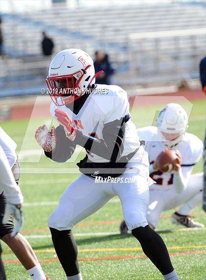 Thumbnail 2 in Nassau County Section 8 Senior Bowl Classic photogallery.