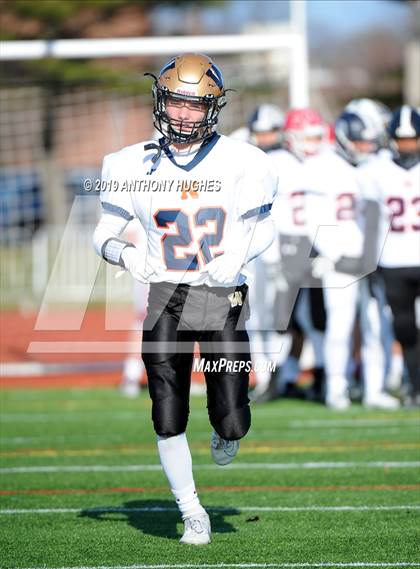 Thumbnail 3 in Nassau County Section 8 Senior Bowl Classic photogallery.