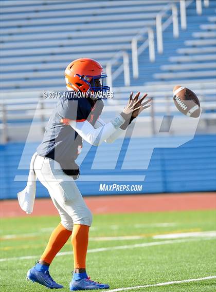 Thumbnail 2 in Nassau County Section 8 Senior Bowl Classic photogallery.