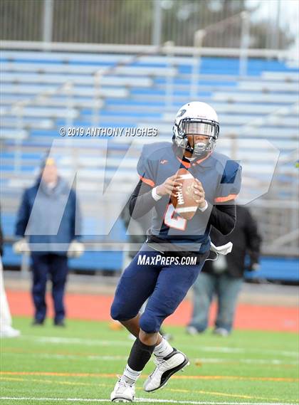 Thumbnail 3 in Nassau County Section 8 Senior Bowl Classic photogallery.