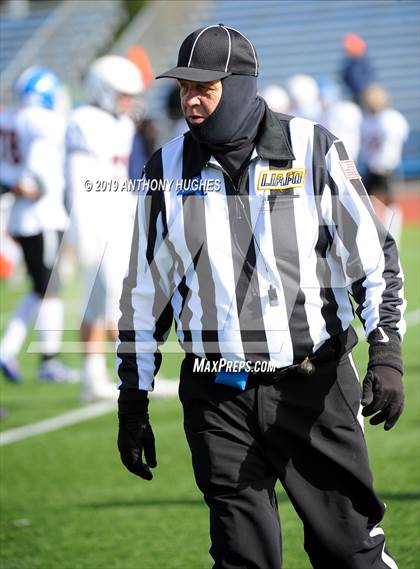 Thumbnail 3 in Nassau County Section 8 Senior Bowl Classic photogallery.