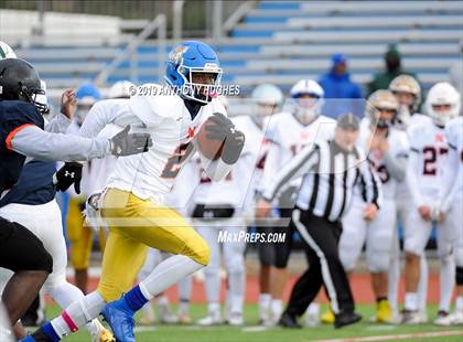 Thumbnail 2 in Nassau County Section 8 Senior Bowl Classic photogallery.