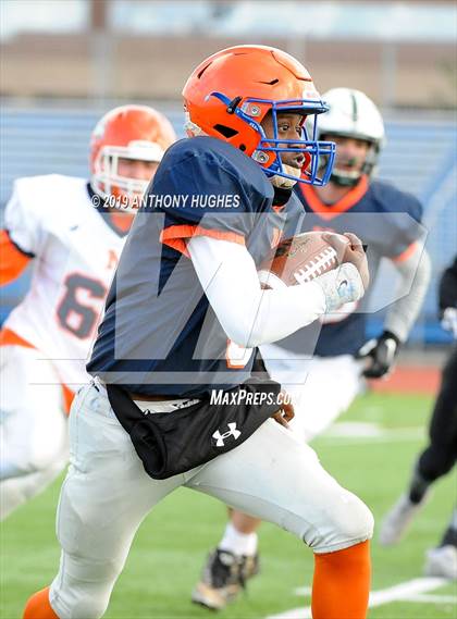 Thumbnail 3 in Nassau County Section 8 Senior Bowl Classic photogallery.