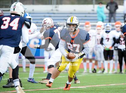 Thumbnail 3 in Nassau County Section 8 Senior Bowl Classic photogallery.