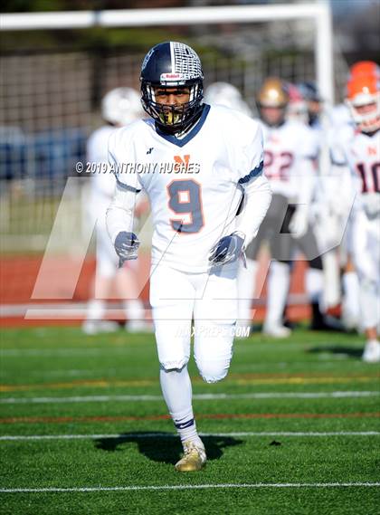 Thumbnail 3 in Nassau County Section 8 Senior Bowl Classic photogallery.