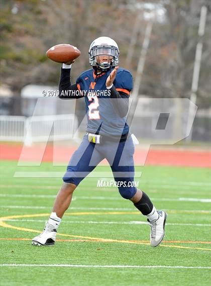 Thumbnail 1 in Nassau County Section 8 Senior Bowl Classic photogallery.