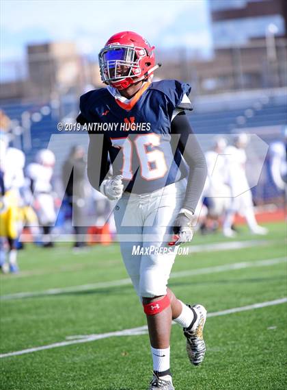 Thumbnail 2 in Nassau County Section 8 Senior Bowl Classic photogallery.