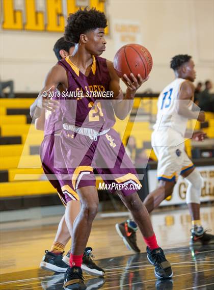 Thumbnail 1 in Mt. Eden vs. San Lorenzo (Warren Morse Memorial Showcase) photogallery.