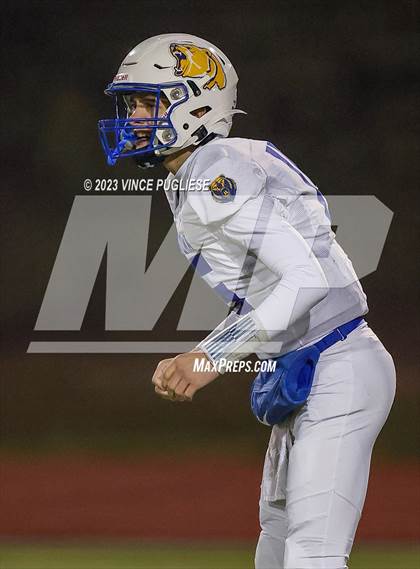 Thumbnail 3 in Tahoma @ Tumwater photogallery.