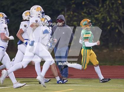 Thumbnail 1 in Tahoma @ Tumwater photogallery.