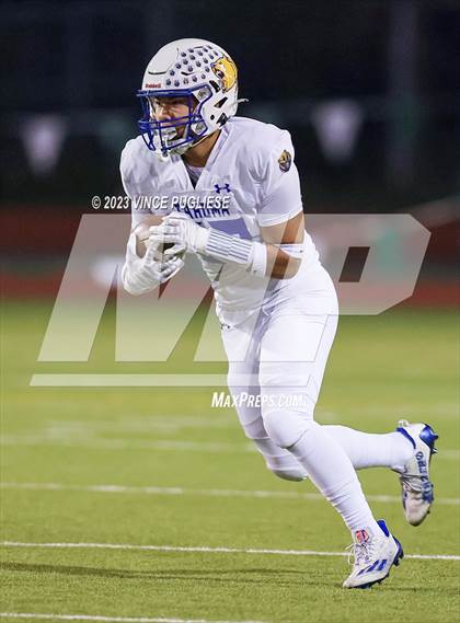 Thumbnail 3 in Tahoma @ Tumwater photogallery.