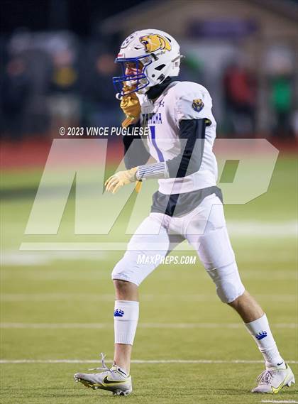Thumbnail 3 in Tahoma @ Tumwater photogallery.