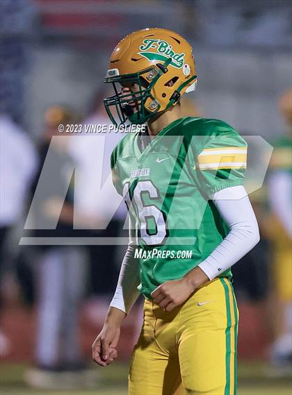 Thumbnail 3 in Tahoma @ Tumwater photogallery.