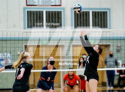 Thumbnail 1 in Cosumnes Oaks vs. Folsom (CIF SJS D1 QUARTERFINALS playoff) photogallery.