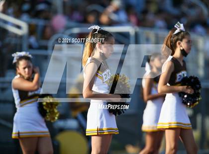 Thumbnail 2 in El Camino @ Carlsbad photogallery.