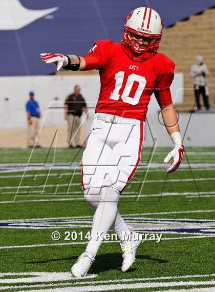 Thumbnail 2 in Katy vs Dawson (UIL 6A Regional Playoff) photogallery.