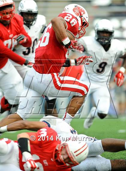 Thumbnail 1 in Katy vs Dawson (UIL 6A Regional Playoff) photogallery.