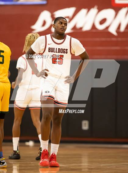 Thumbnail 3 in Spencer vs Dutchtown (HypeSouth Hardwood Invitational) photogallery.