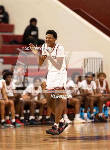 Thumbnail 3 in Spencer vs Dutchtown (HypeSouth Hardwood Invitational) photogallery.