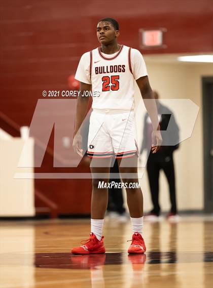 Thumbnail 2 in Spencer vs Dutchtown (HypeSouth Hardwood Invitational) photogallery.