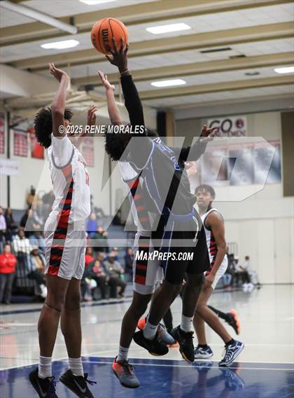 Thumbnail 2 in Alta Loma vs Maranatha (CIF SS Div 3-AA Rnd 1 Playoff) photogallery.