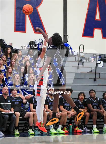 Thumbnail 2 in Alta Loma vs Maranatha (CIF SS Div 3-AA Rnd 1 Playoff) photogallery.
