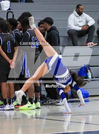 Thumbnail 2 in Alta Loma vs Maranatha (CIF SS Div 3-AA Rnd 1 Playoff) photogallery.