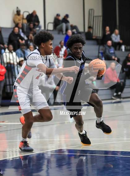 Thumbnail 3 in Alta Loma vs Maranatha (CIF SS Div 3-AA Rnd 1 Playoff) photogallery.
