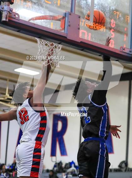 Thumbnail 3 in Alta Loma vs Maranatha (CIF SS Div 3-AA Rnd 1 Playoff) photogallery.