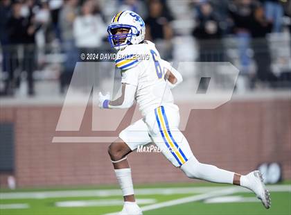 Thumbnail 2 in Springtown vs Sulphur Springs (UIL Football 4A Division 1 Area) photogallery.