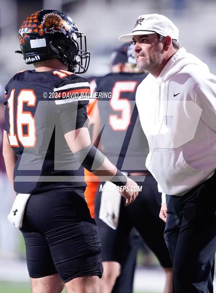 Thumbnail 1 in Springtown vs Sulphur Springs (UIL Football 4A Division 1 Area) photogallery.