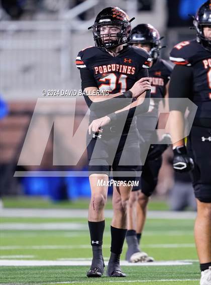 Thumbnail 2 in Springtown vs Sulphur Springs (UIL Football 4A Division 1 Area) photogallery.