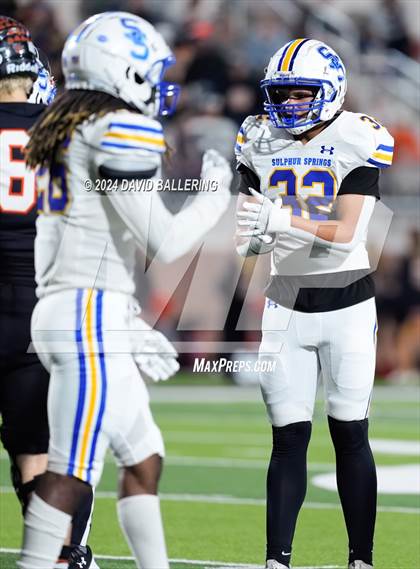 Thumbnail 2 in Springtown vs Sulphur Springs (UIL Football 4A Division 1 Area) photogallery.
