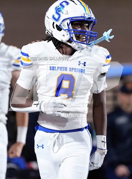 Thumbnail 2 in Springtown vs Sulphur Springs (UIL Football 4A Division 1 Area) photogallery.