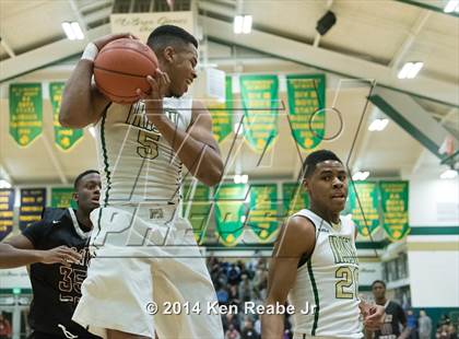 Thumbnail 1 in St. Benedict's Prep @ St. Vincent-St. Mary (LeBron James Classic) photogallery.