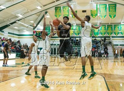 Thumbnail 1 in St. Benedict's Prep @ St. Vincent-St. Mary (LeBron James Classic) photogallery.