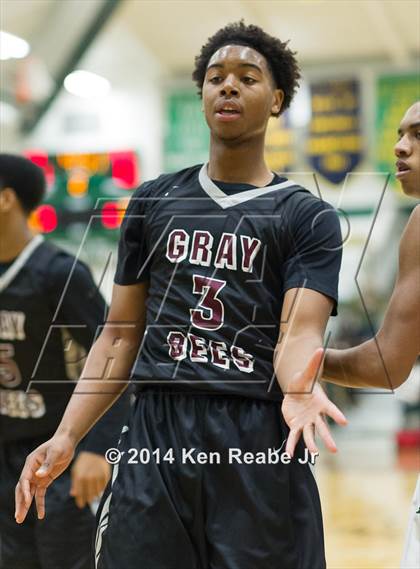 Thumbnail 2 in St. Benedict's Prep @ St. Vincent-St. Mary (LeBron James Classic) photogallery.