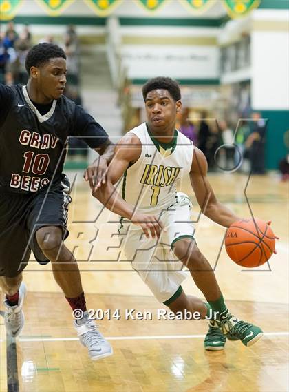 Thumbnail 2 in St. Benedict's Prep @ St. Vincent-St. Mary (LeBron James Classic) photogallery.