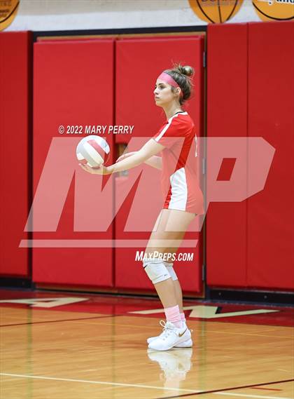 Thumbnail 3 in Lincoln @ Neshannock photogallery.