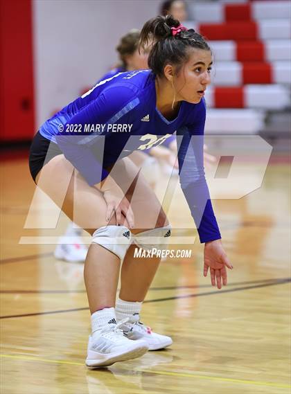 Thumbnail 3 in Lincoln @ Neshannock photogallery.