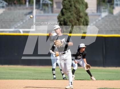 Thumbnail 3 in Santana @ Westview photogallery.