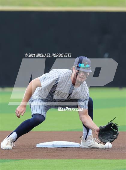 Thumbnail 2 in Coppell vs. Keller (UIL 6A Regional Semifinal) photogallery.