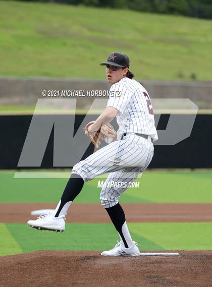 Thumbnail 1 in Coppell vs. Keller (UIL 6A Regional Semifinal) photogallery.