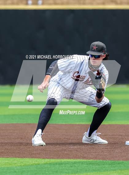Thumbnail 3 in Coppell vs. Keller (UIL 6A Regional Semifinal) photogallery.