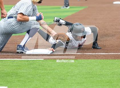 Thumbnail 2 in Coppell vs. Keller (UIL 6A Regional Semifinal) photogallery.