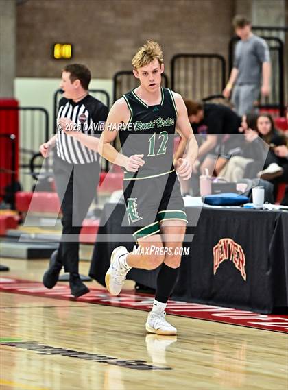 Thumbnail 1 in Highland vs. Strasburg (CHSAA 3A Great 8) photogallery.