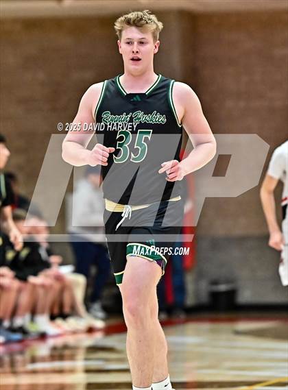 Thumbnail 3 in Highland vs. Strasburg (CHSAA 3A Great 8) photogallery.