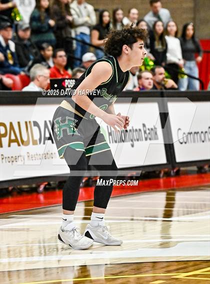 Thumbnail 1 in Highland vs. Strasburg (CHSAA 3A Great 8) photogallery.
